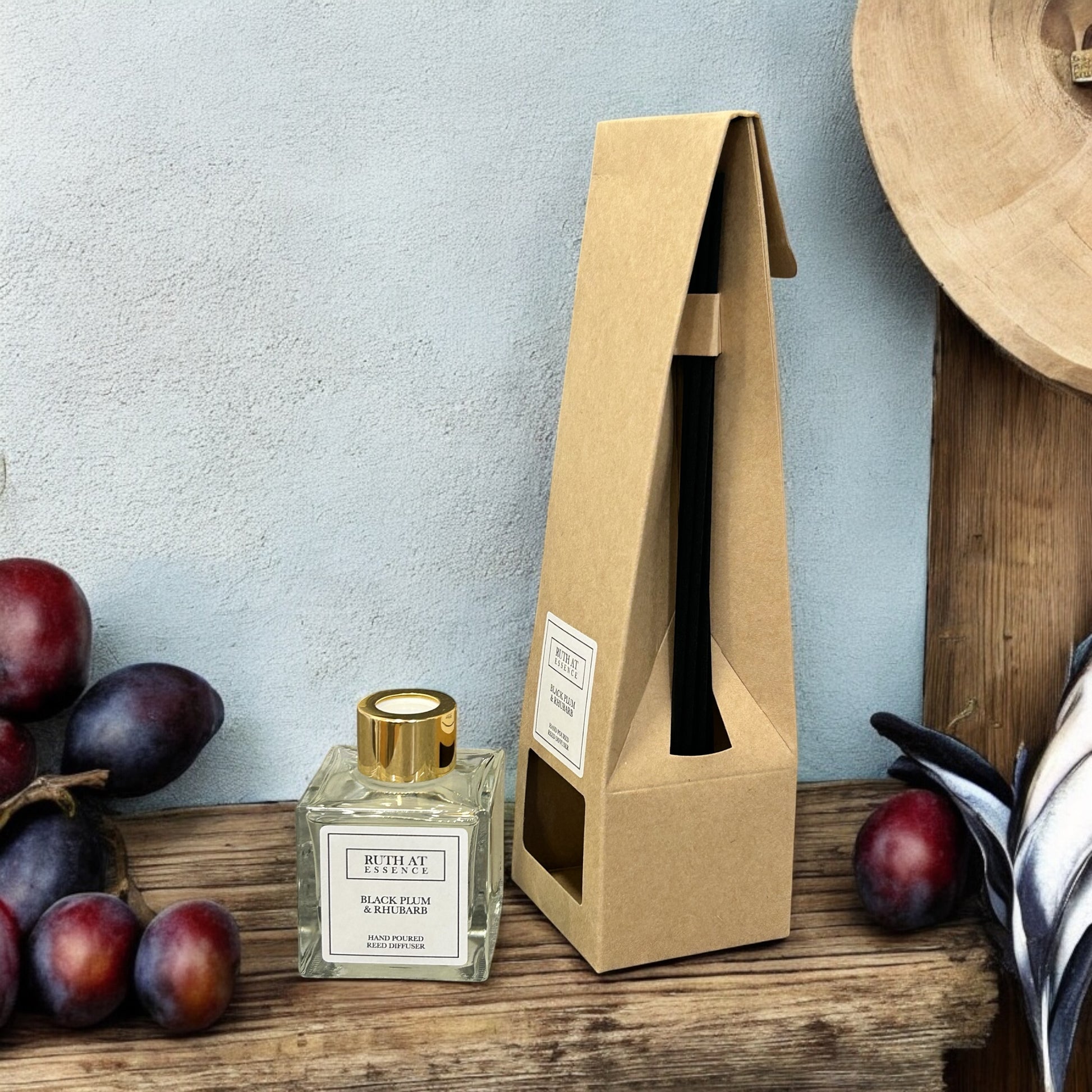 Black plum & rhubarb reed diffuser