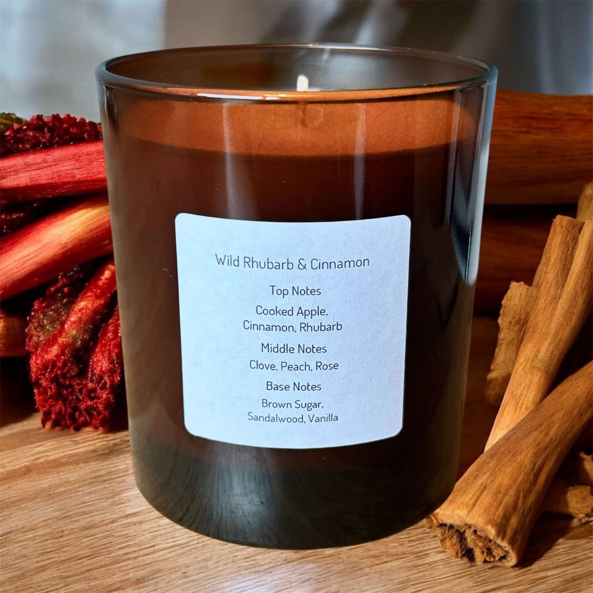 Wild Rhubarb & Cinnamon Candle - A cozy festive candle featuring rhubarb and warming cinnamon notes.